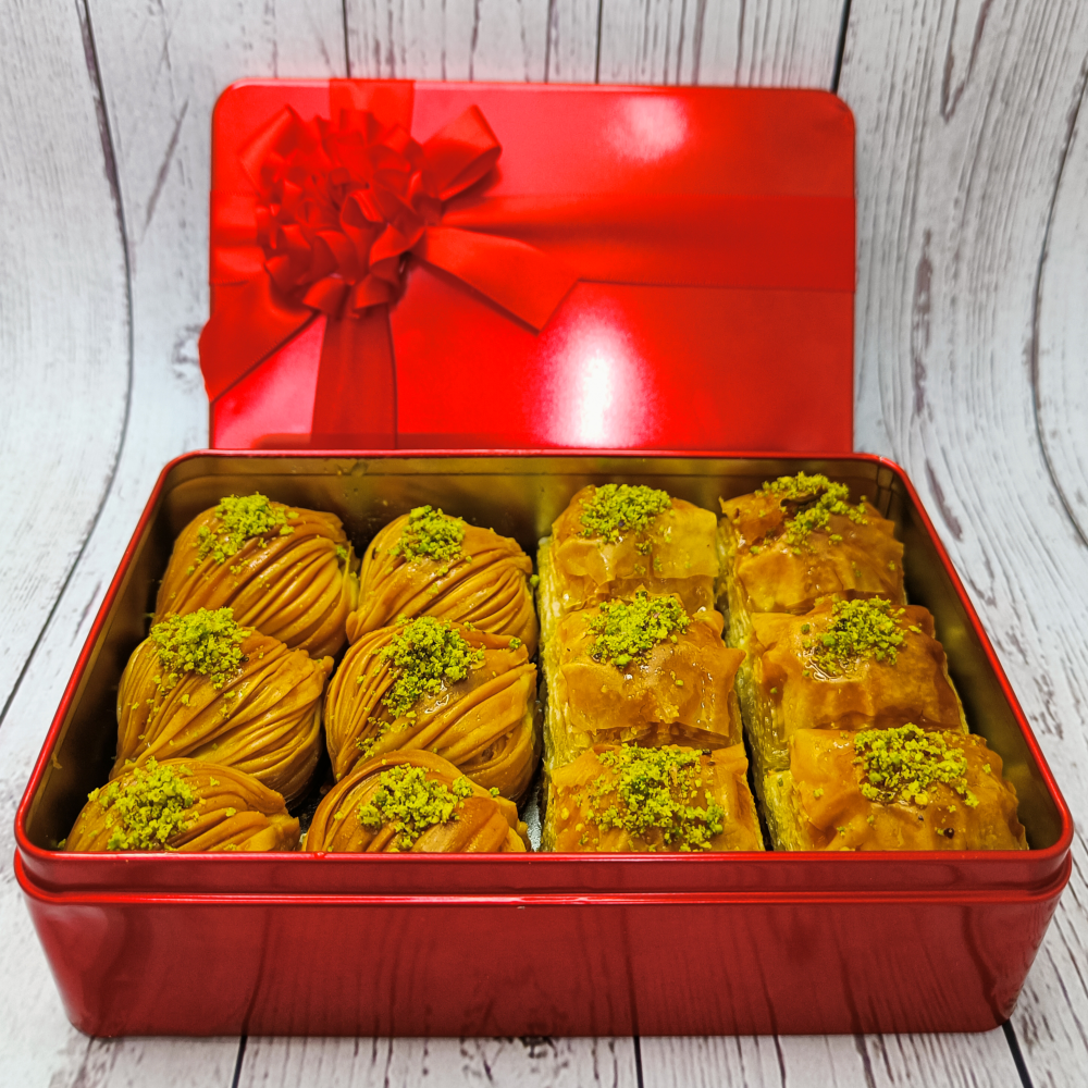 small-box-chocolate-square-baklava-baklavaci